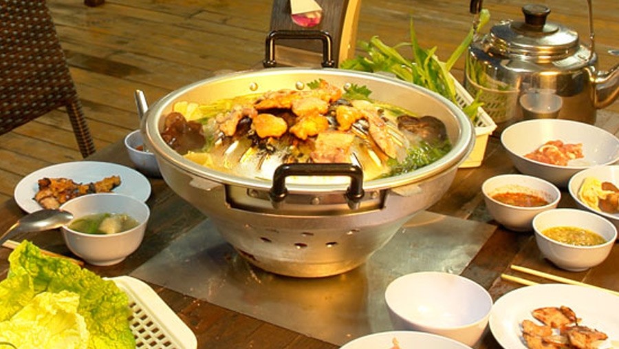 Thailändischer Tischgrill30 cm Thai BBQ Grill Aufsatz Pfanne Muh Ka Ta 